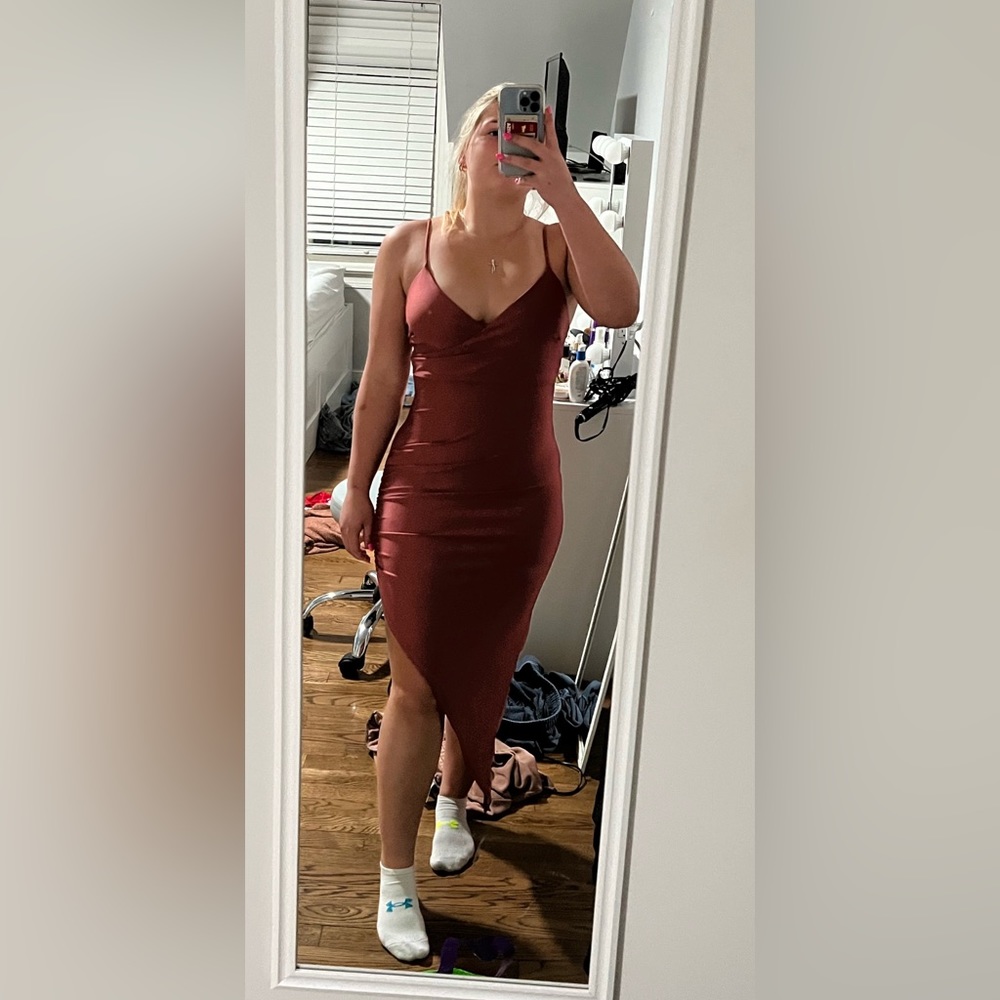 Maroon midi dress from Windsor!